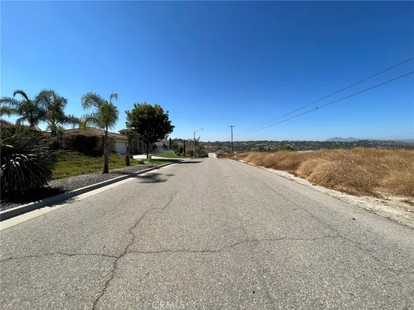 910 Highridge St, Riverside, CA 92506