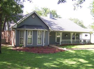 5321 Impala South Rd, Athens, TX 75752