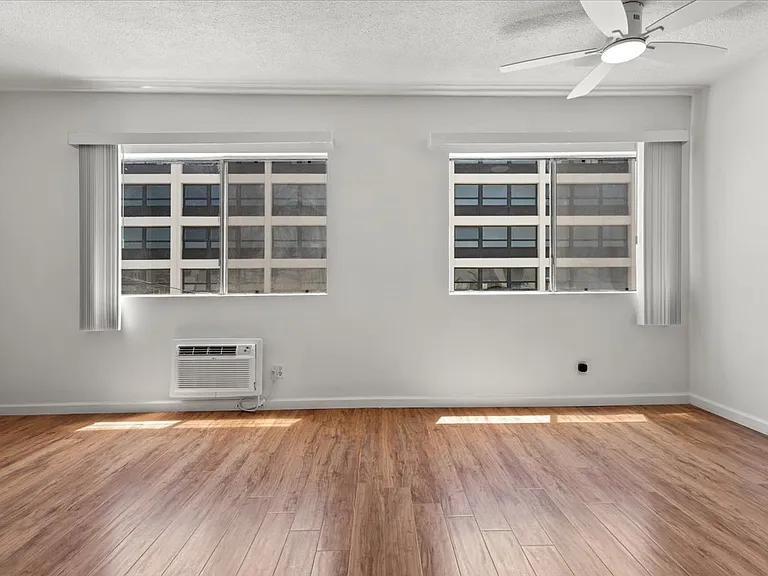 749 Garland Ave — Photo 48
