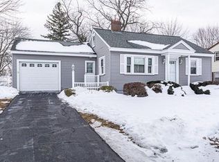 8 Hurley Ave, Dracut, MA 01826