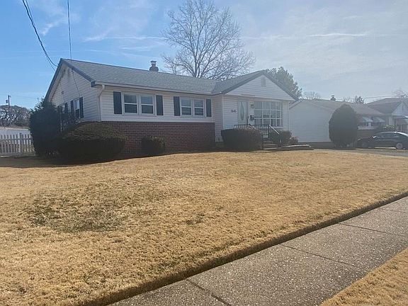 2nd image of 3645 N Clearwater Ln