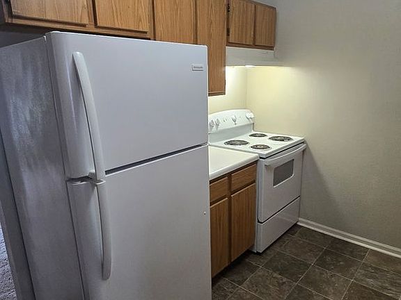 4th image of 1292 W Ashley Rd #G