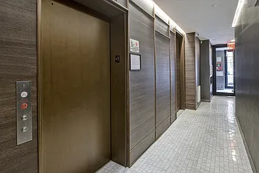 Sold by Isen & Company : Real Estate Advisors