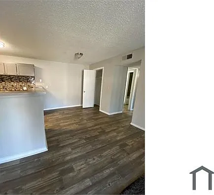 1336 E 60th St S #6H — Photo 16