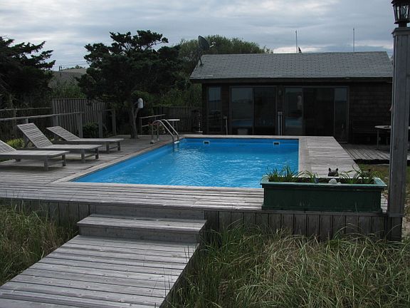 3rd image of 36 Bayview Walk
