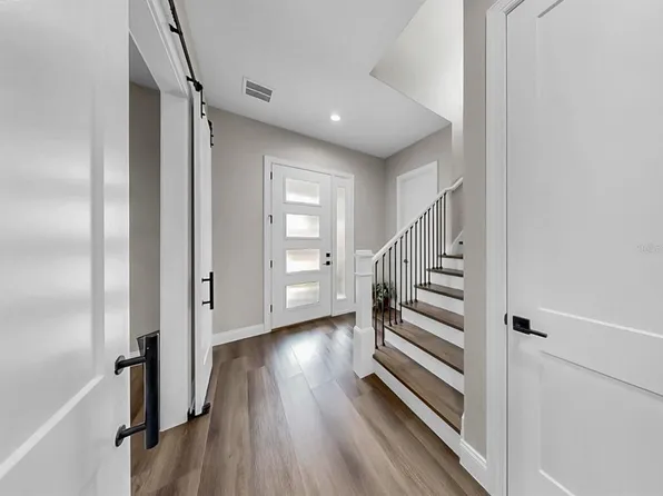 1406 Alhambra Dr, Apollo Beach, FL 33572