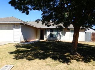 1271 Majestic Ct, Madera, CA 93637