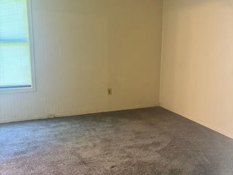 1430 Dianne Dr — Photo 10