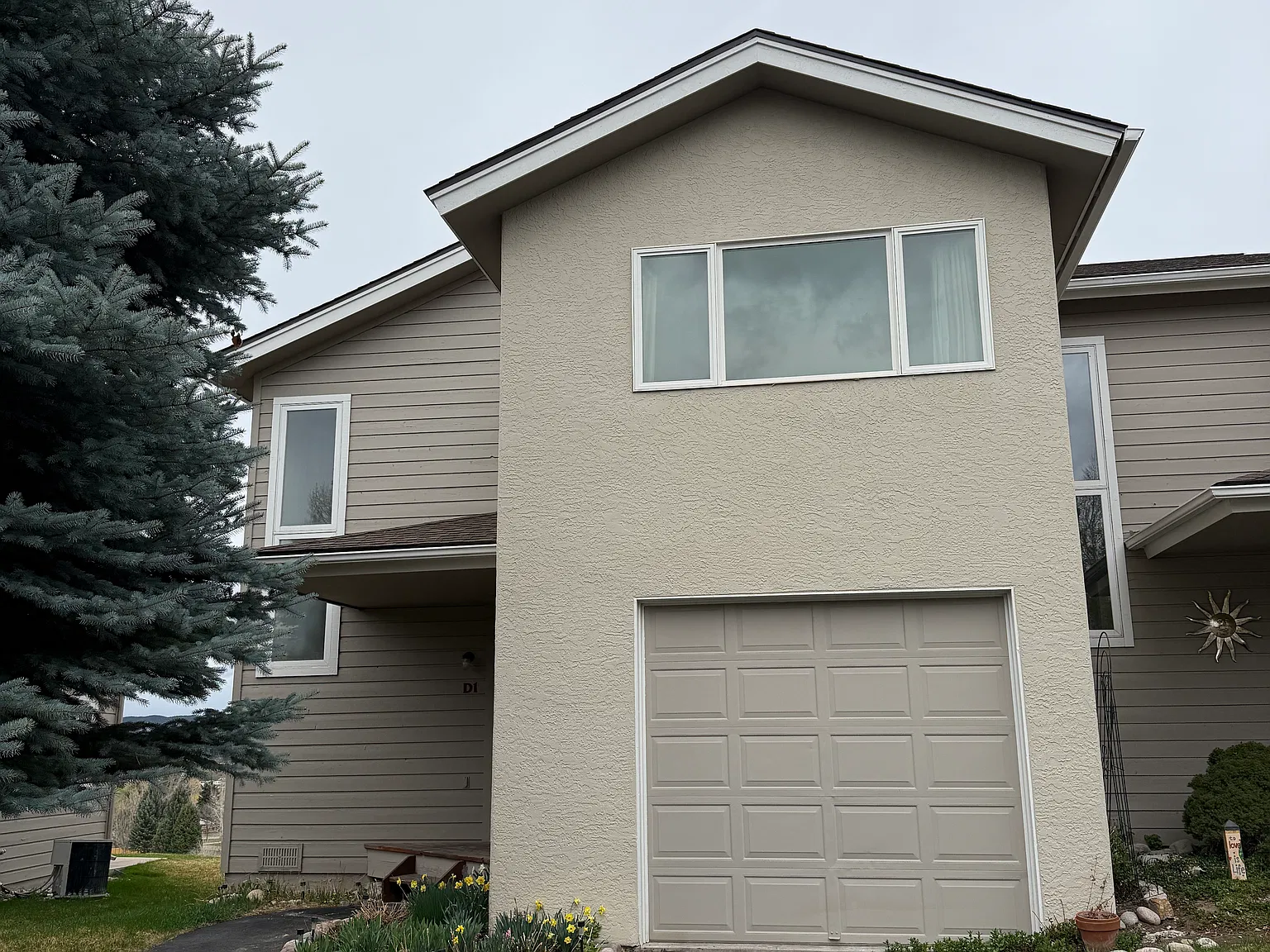 3 bed, 2.5 bath, 1712 sqft, $3,600 — Photo 1