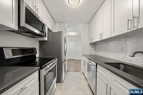 307 Prospect Ave #10G Photo 1