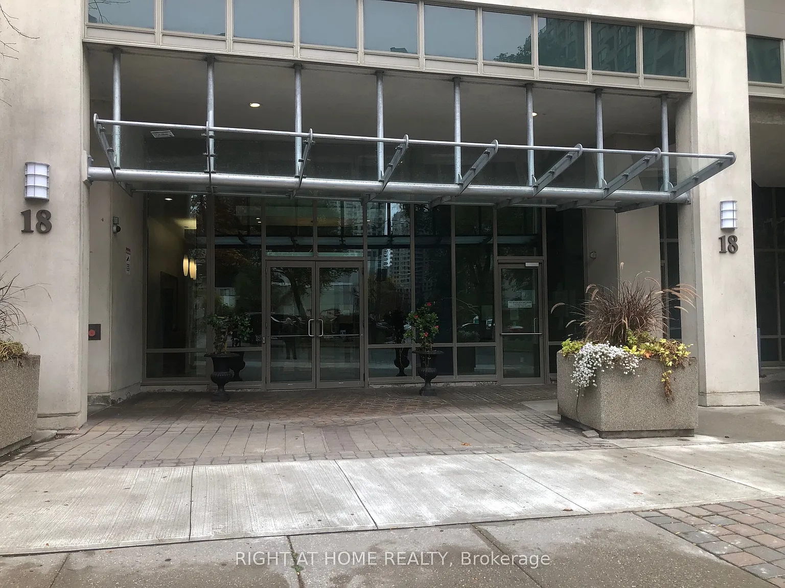 2 bed, $3,000 — Photo 2