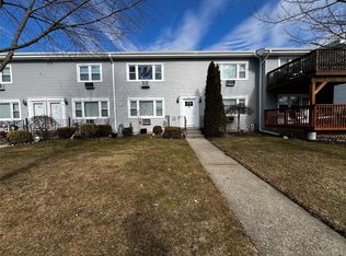 105 Finch Lane #1B, Islip, NY 11751