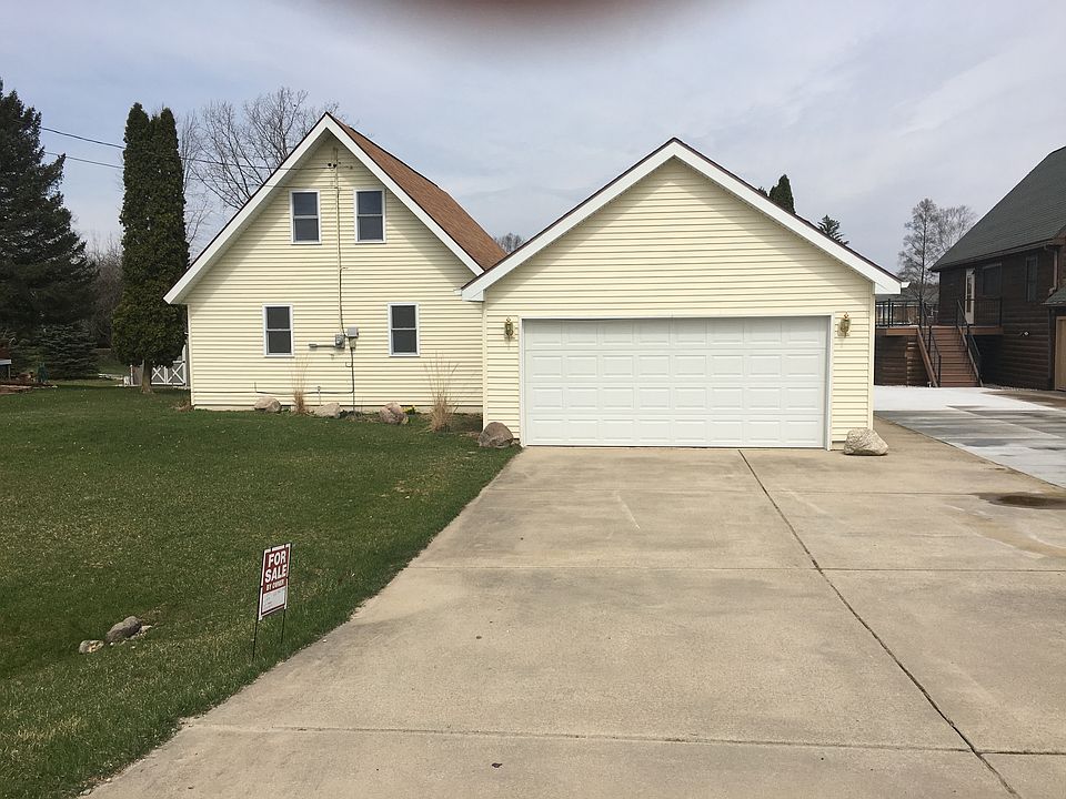 1st image of 5679 E 92nd St