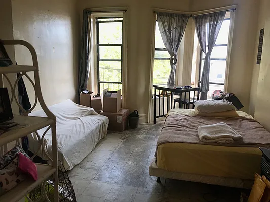 Rented by Nooklyn NYC LLC | media 15