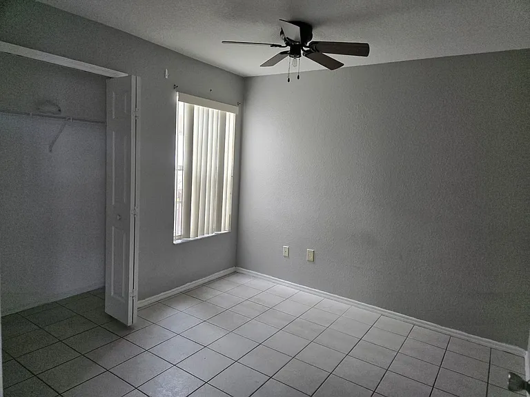 2319 Prime Cir #B — Photo 10