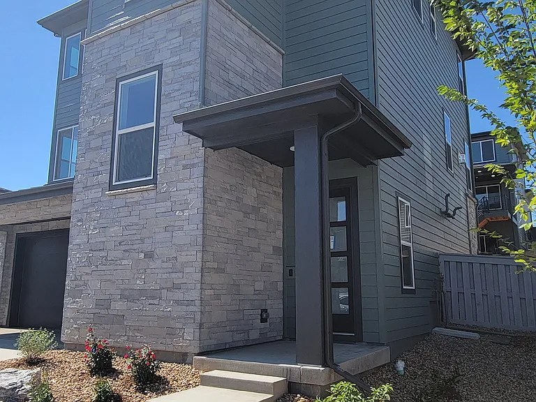 11732 Amplify Cir — Photo 3