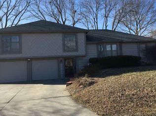 3921 SW Gamwell Rd, Topeka, KS 66610