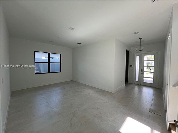 3rd image of 9172 Silver Marsh Ln