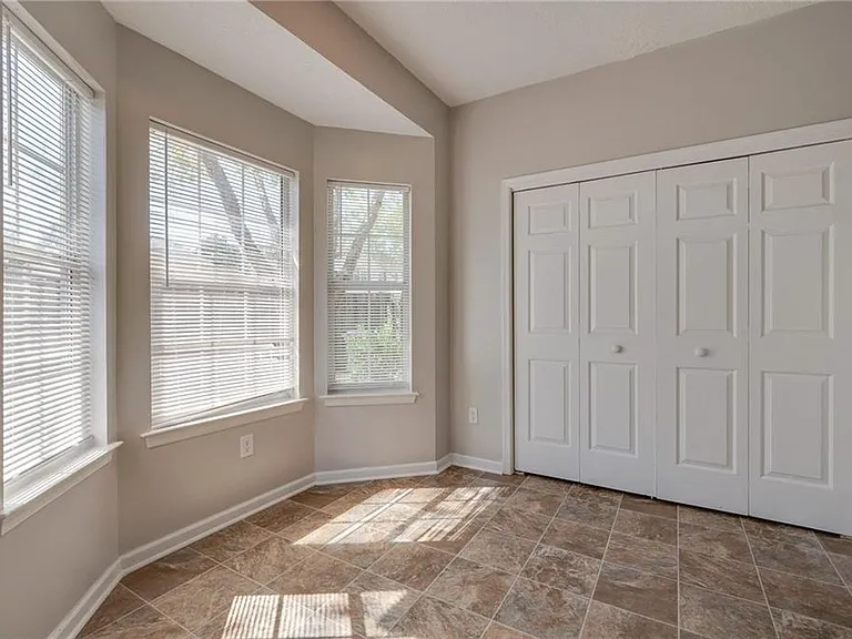 850 Worcester Way — Photo 7