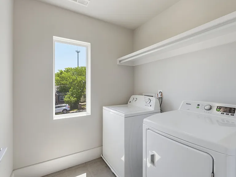 426 Patterson St — Photo 27