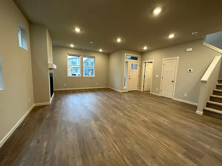 3818 SE 83rd Ave — Photo 6