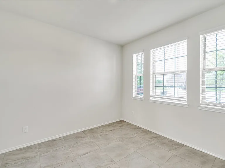 3715 White Gardenia Ln — Photo 10