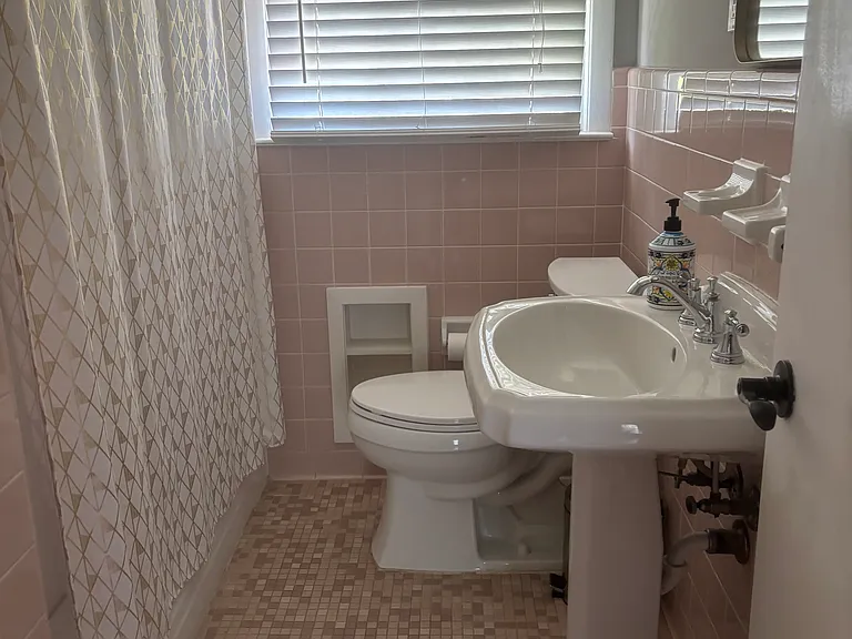 1405 Cumberland Dr — Photo 10