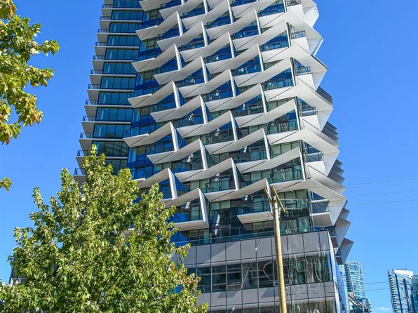 620 Cardero St #1806, Vancouver, BC V6G 0C7