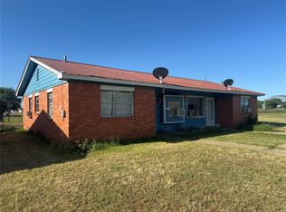 1044 E Chestnut St, Altus, OK 73521