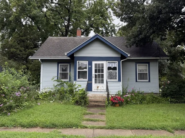 301 S Hazel Ave, Ames, IA 50010