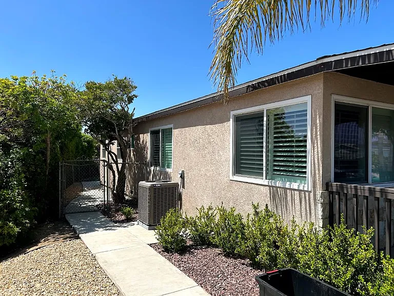 6771 Elmore St — Photo 3