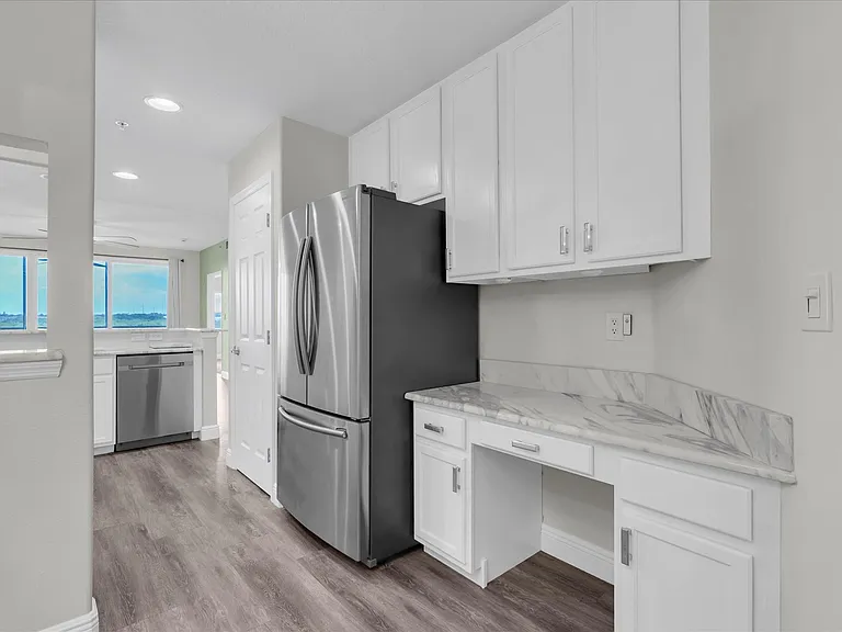 7296 Marathon Dr #404 — Photo 11