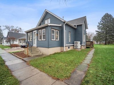 128 N Hadsall St, Genoa, IL, 60135
