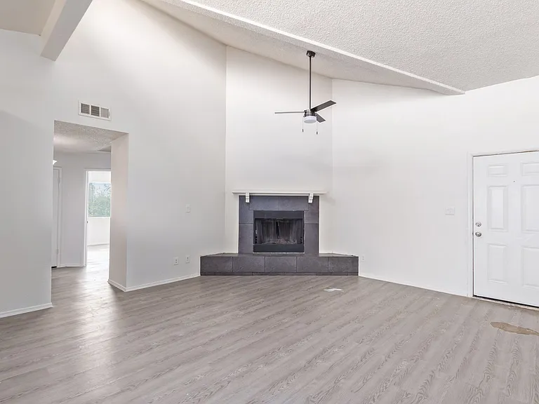 7211 N 54th Ave — Photo 20