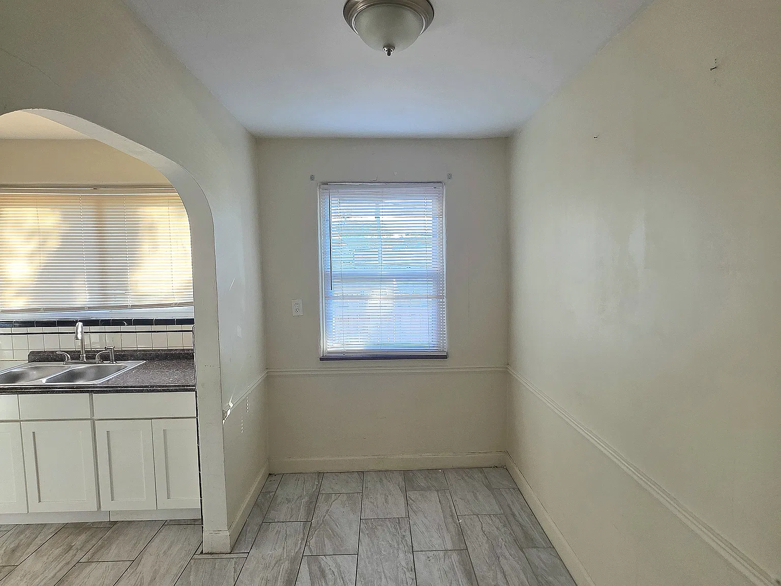 2 bed, 900 sqft, $1,000 — Photo 4