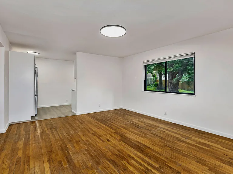2535 Lysle Ln #3A — Photo 2