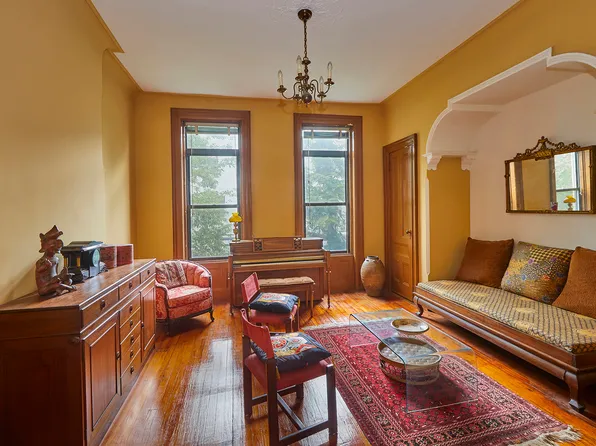 419 East 140th Street image 2 of 11