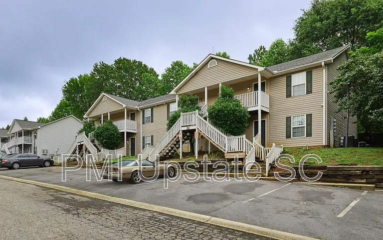111 Charlestowne Way #C — Photo 2
