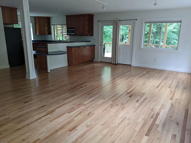 32 Maplewood Rd #A — Photo 7