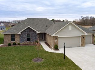 2039 Lakeview Dr, Xenia, OH 45385