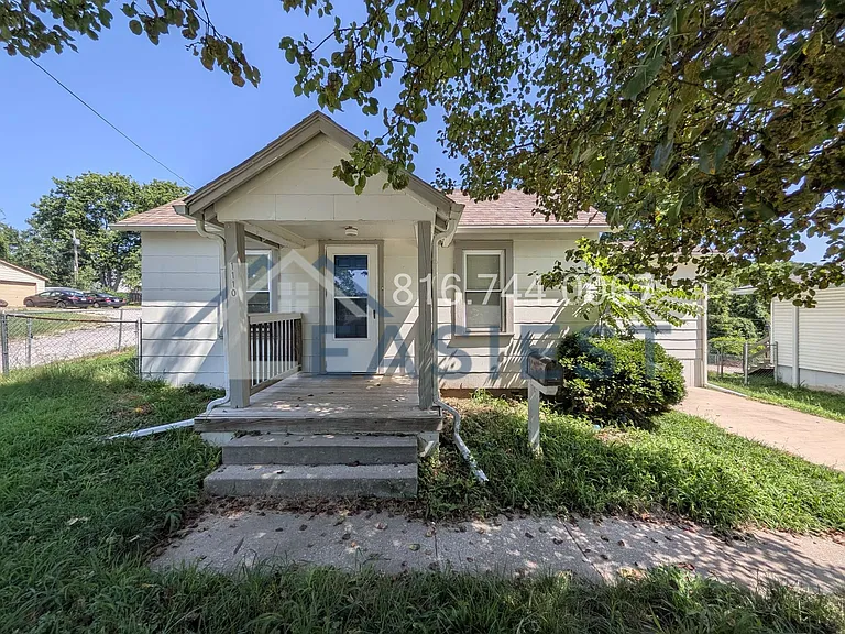 1110 E Frederick St — Photo 1