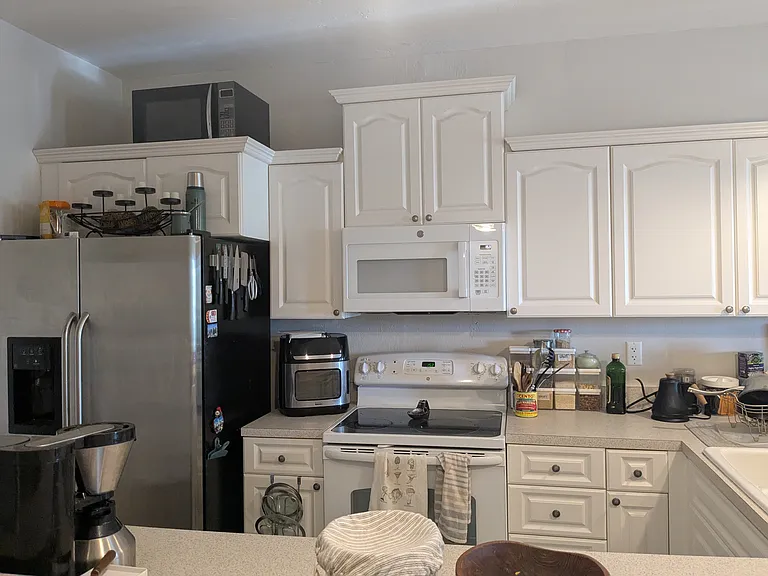 201 SE 2nd Ave #323 — Photo 8