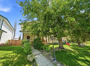 48 W Country Ridge Close, Lacombe, AB T4L2H1