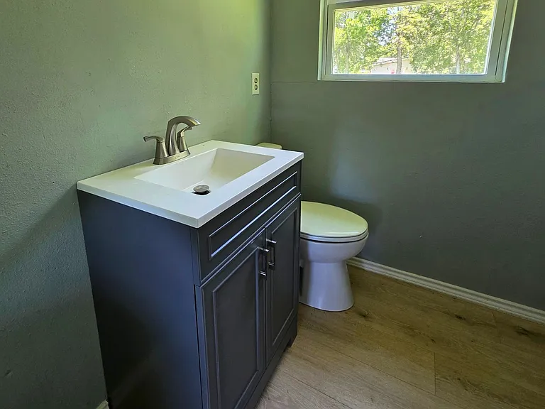 502 Azalea Dr — Photo 16