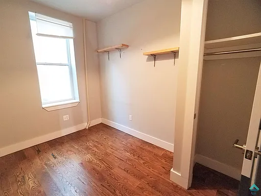 Rented by EXR | media 11