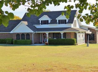 7922 Airfield Dr, Sanger, TX 76266