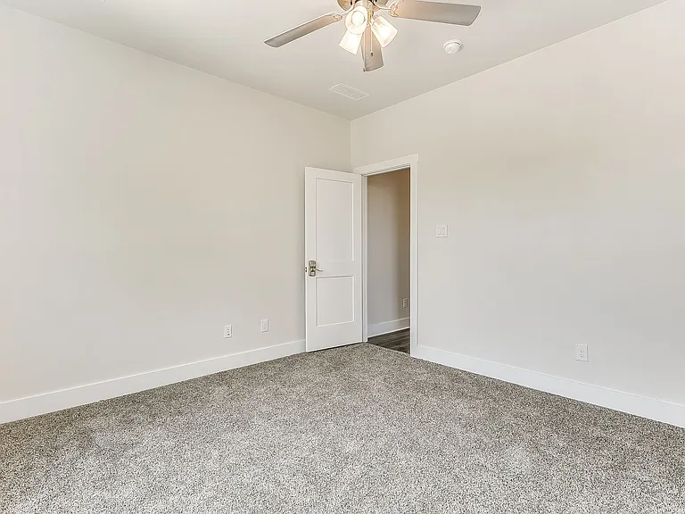 3133 Greene Ave #2028 — Photo 33