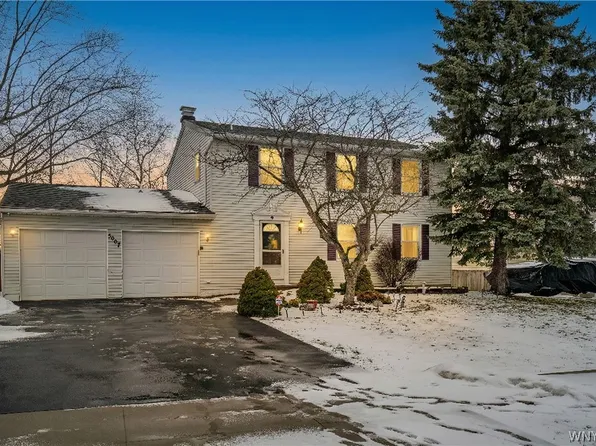 5007 Overlook Point, Hamburg, NY 14075