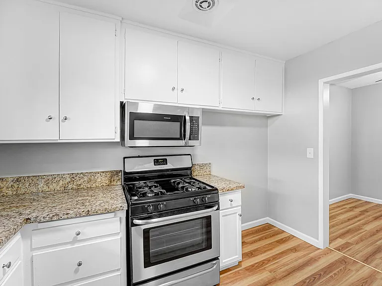 1 Bedroom 1 Bathroom- South Pasadena — Photo 3