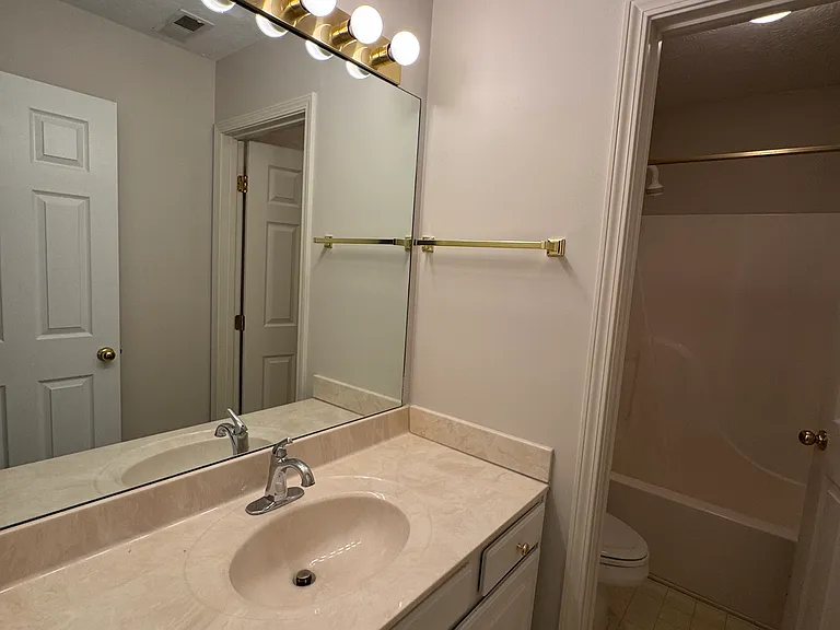 252 Masterson Station Dr — Photo 25